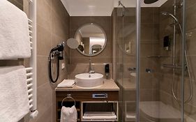 Plaza Premium Munchen